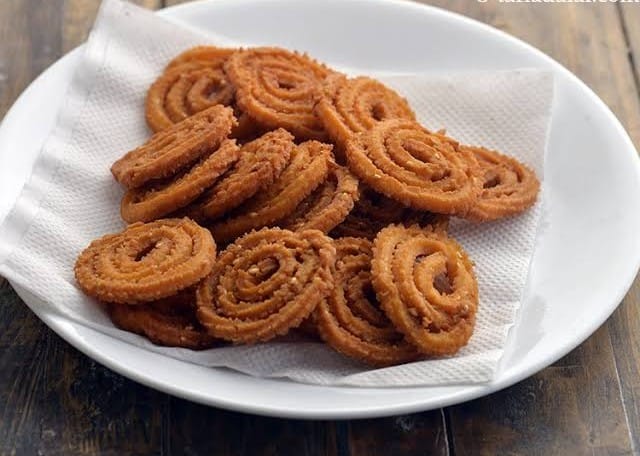 गुजराती चकली (मुरुक्कू)