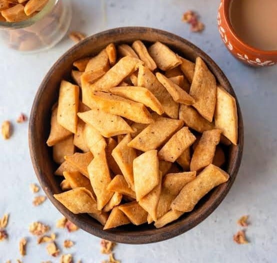 नमकपारे / शक्करपारे